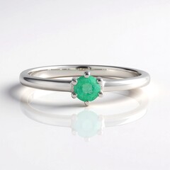 Anello in argento con Smeraldo Russo (Adela Silber)