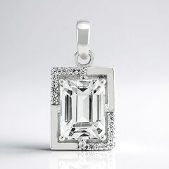 Ciondolo in argento con Kunzite Bianca