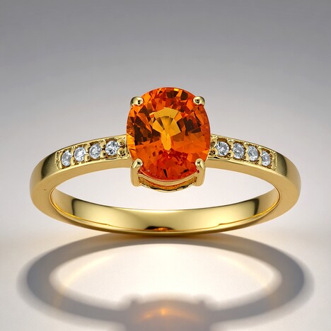 Anello in oro con Zaffiro Arancione Ban Ka Cha