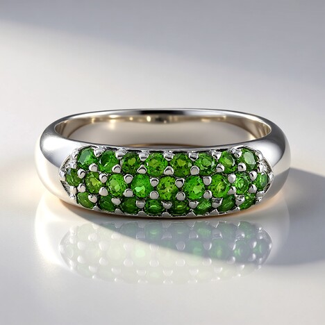 Anello in argento con Diopside Russo