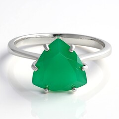 Anello in argento con Calcedonio Verde