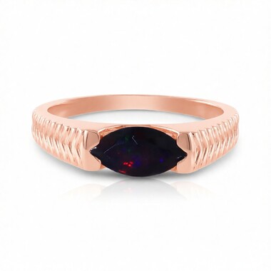 Anillo en oro con Ópalo de Mezezo (de Melo Gold)