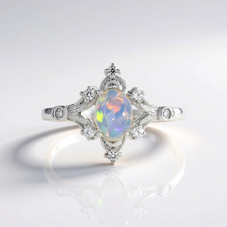 Anello in argento con Opale di Welo