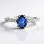 Anello in argento con Cianite del Nepal