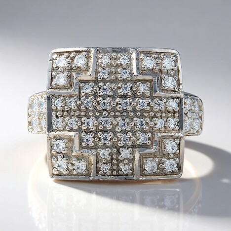 Anello in argento con Zircone
