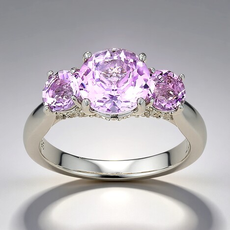 Anello in argento con Ametista