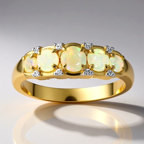 Anello in oro con Opale di Coober Pedy