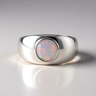 Anillo en plata con Ópalo de Welo