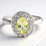 Anello in argento con Apatite Lemon