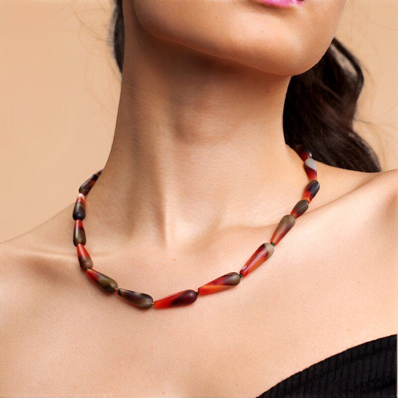 Zilveren halsketting met agaten