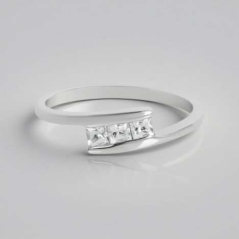Anello in argento con Zircone
