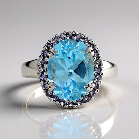 Anello in argento con Topazio Blu Cielo