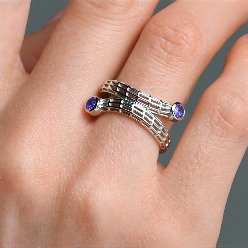 Anello in oro con Tanzanite AAA (Ornaments by de Melo)