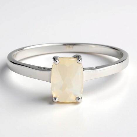 Anello in argento con Pietra del Sole Lunare