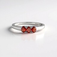 Anillo en plata con Rubí de Tanzania
