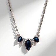 Collar en oro con Zafiro azul Ceylon (CIRARI)