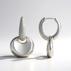 Orecchini in argento con Zircone (Adela Silber)