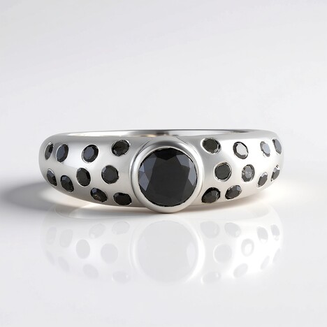Anello in oro con Diamante Nero