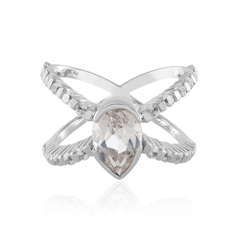 Zilveren ring met een danburiet (de Melo)