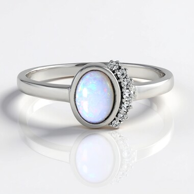 Anello in argento con Opale Australiano