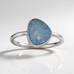 Anello in argento con Doppietto di Opale