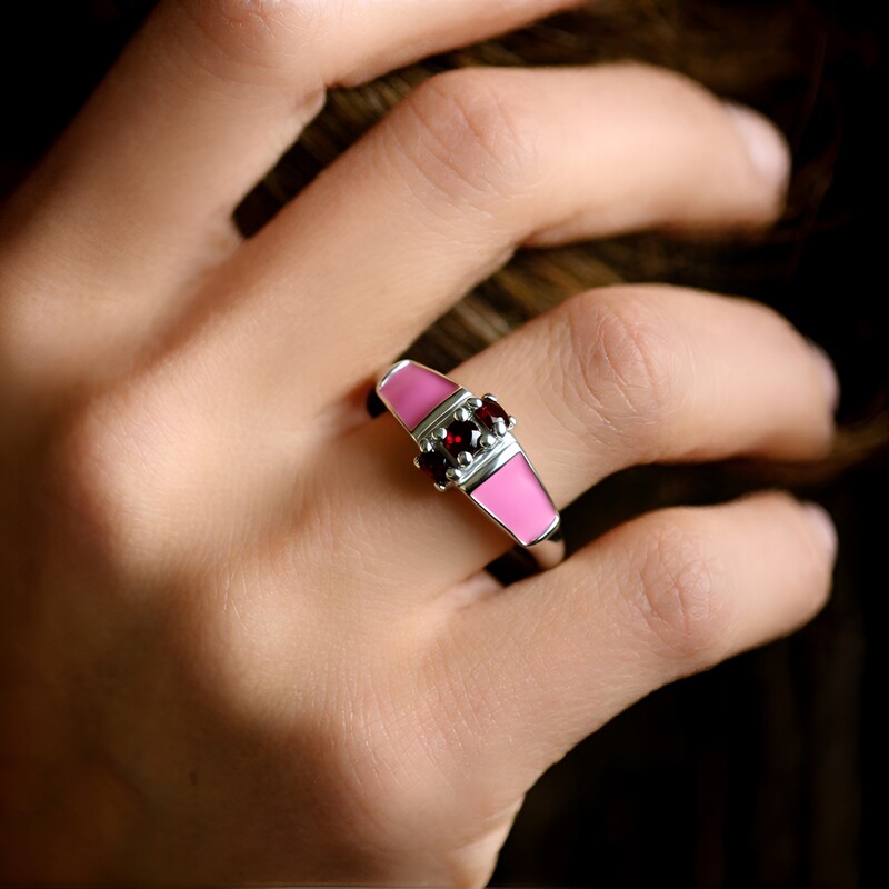 Anello in argento con Granato Mozambico