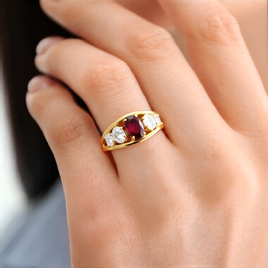 Anillo en plata con Granate de Malawi