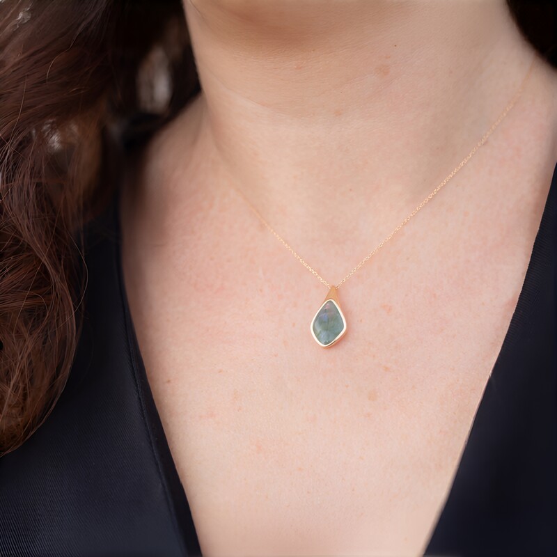 Collana in argento con Labradorite Ramata Maniry (KM by Juwelo)