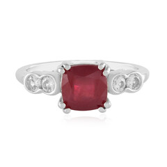 Zilveren ring met een Bemainty robijn