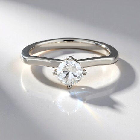 Anello in argento con Zircone
