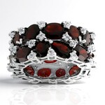 Anello in argento con Granato