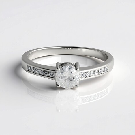 Anello in argento con Zircone