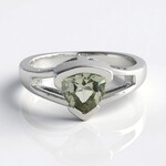 Anello in argento con Ametista Verde