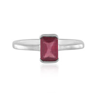 Zilveren ring met een Bemainty robijn