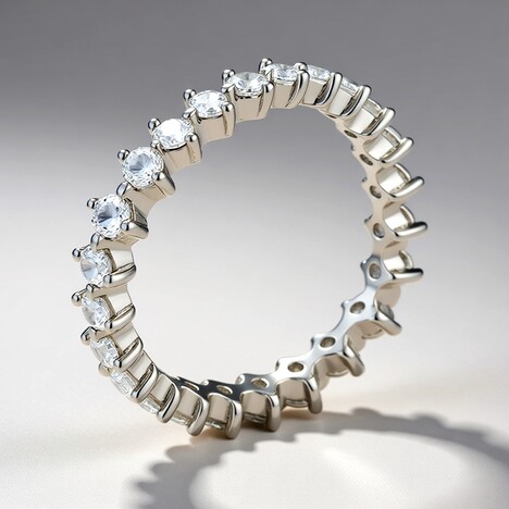 Anello in argento con Zircone