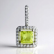 Pendentif en argent et Sphène