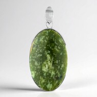Ciondolo in argento con Nefrite (Bali Barong)