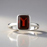Anello in argento con Granato Mozambico