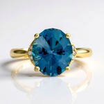 Anello in oro con Topazio Blu Londra (CIRARI)