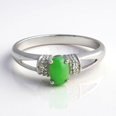Anello in argento con Crisoprasio Imperiale