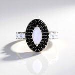 Anello in argento con Pietra di Luna Arcobaleno