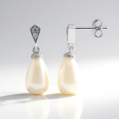 Orecchini in argento con Calcedonio Bianco