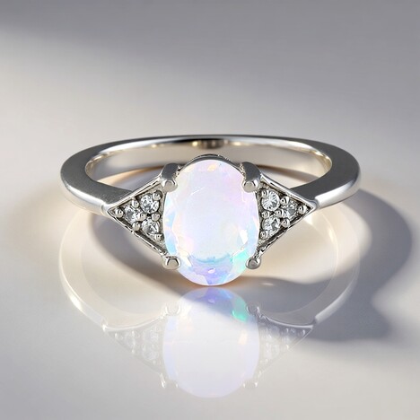 Anello in argento con Opale di Welo