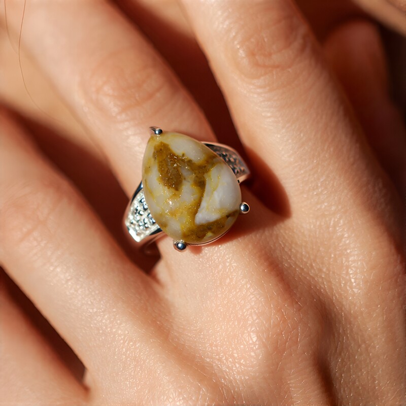 Bague en argent et Quartz Dinosaure