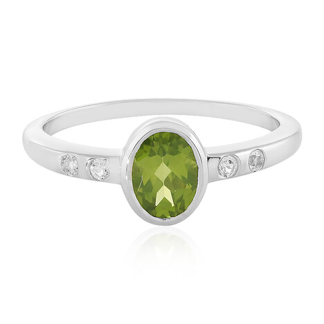 Zilveren ring met een peridoot