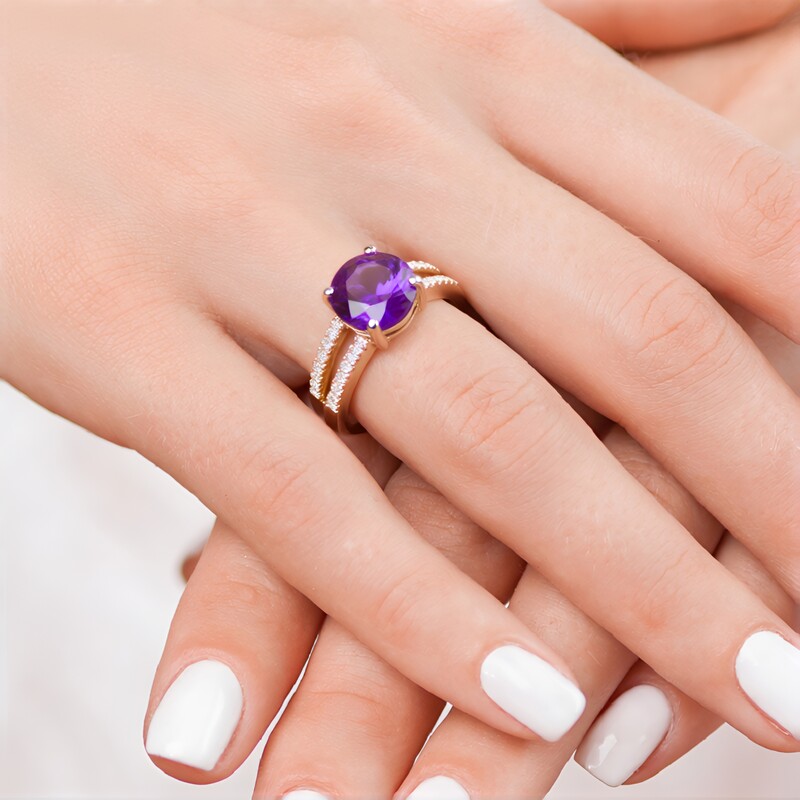 Anillo en plata con Amatista de Siberia