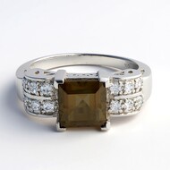 Anello in argento con Quarzo Fumè