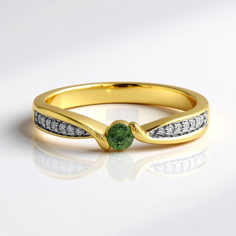 Anello in oro con Demantoide del Madagascar (John Ferry)