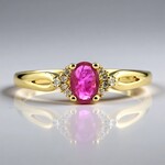 Anello in oro con Rubino Mozambico AAA (CIRARI)