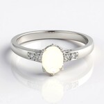 Anello in argento con Opale di Welo